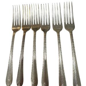 WM Rogers & Son Silver Plate Flatware Lot o f 6 Dinner Forks 7 inch Exquisite